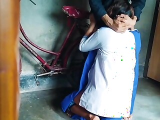 En la India, incluso los estudiantes con matrícula de honor son captados para el sexo